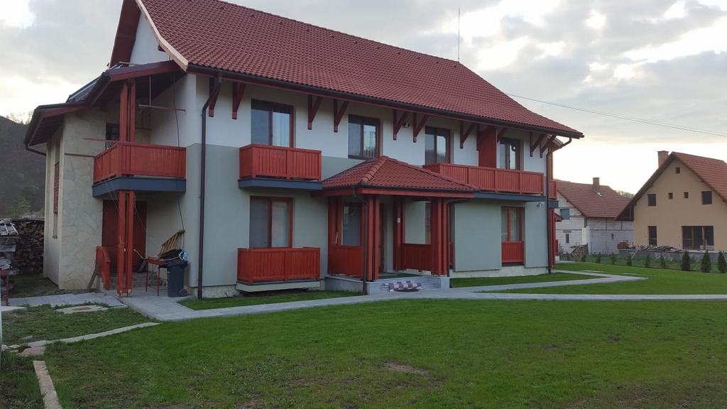 Cazare in Praid - CASA DANA - Arad Cazare in Praid - CASA DANA - Arad