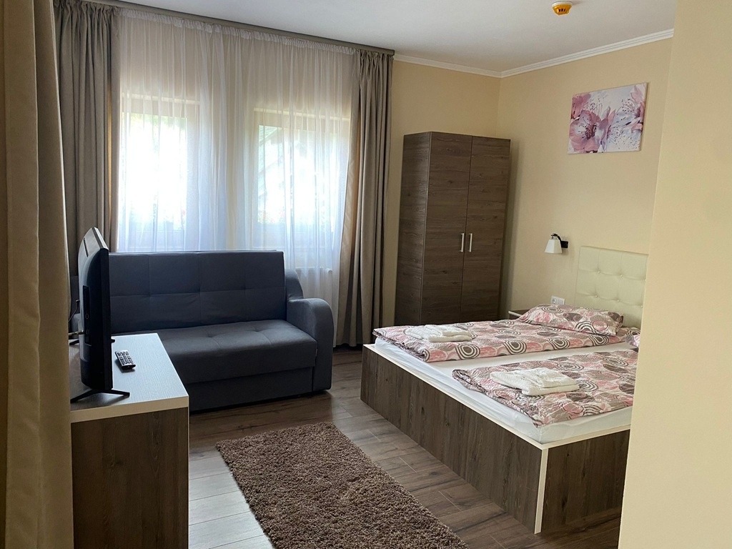 Cazare in Praid - PENSIUNEA FARKAS - Praid Cazare in Praid - PENSIUNEA FARKAS - Praid