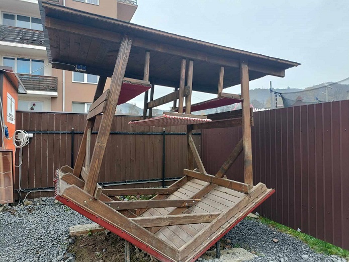 Cazare in Praid - OBIECTIV TURISTIC CASA RASTURNATA - Praid Cazare in Praid - OBIECTIV TURISTIC CASA RASTURNATA - Praid